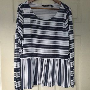 Du Jour babydoll style blouse pleated bottom XL